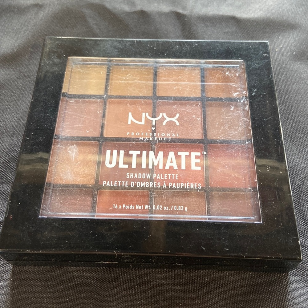 NWT NYX ULTIMATE Eye Shadow Palette NWT‎